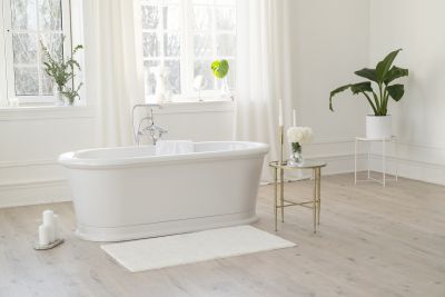 Spa-Style Bathtub